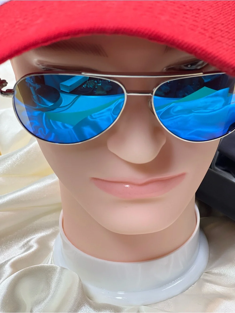 Blue Mirror Aviator Sunglasses - Stylish Metal Frame